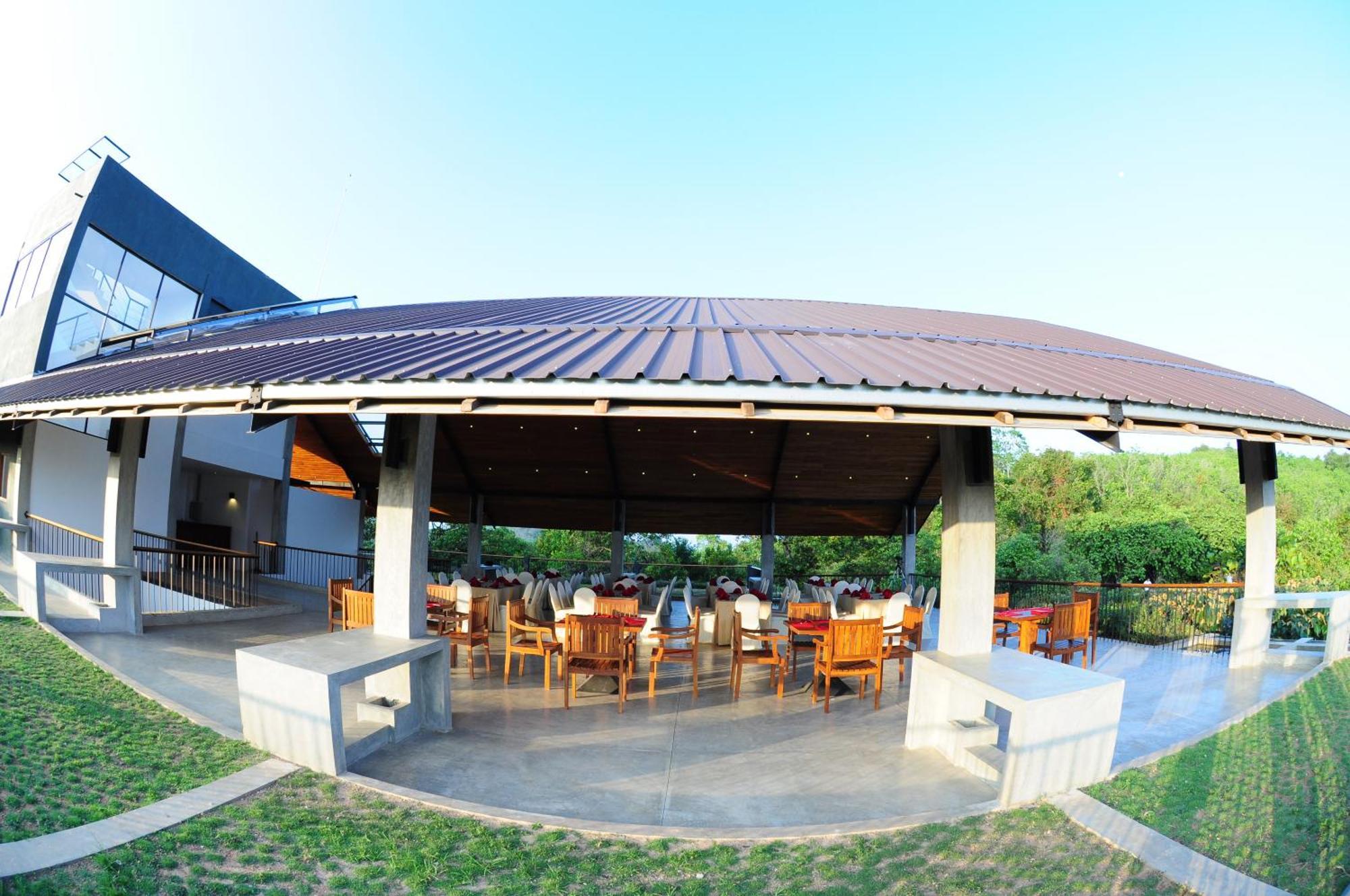 Kithul Kanda The Mountain Resort Padukka Exterior photo