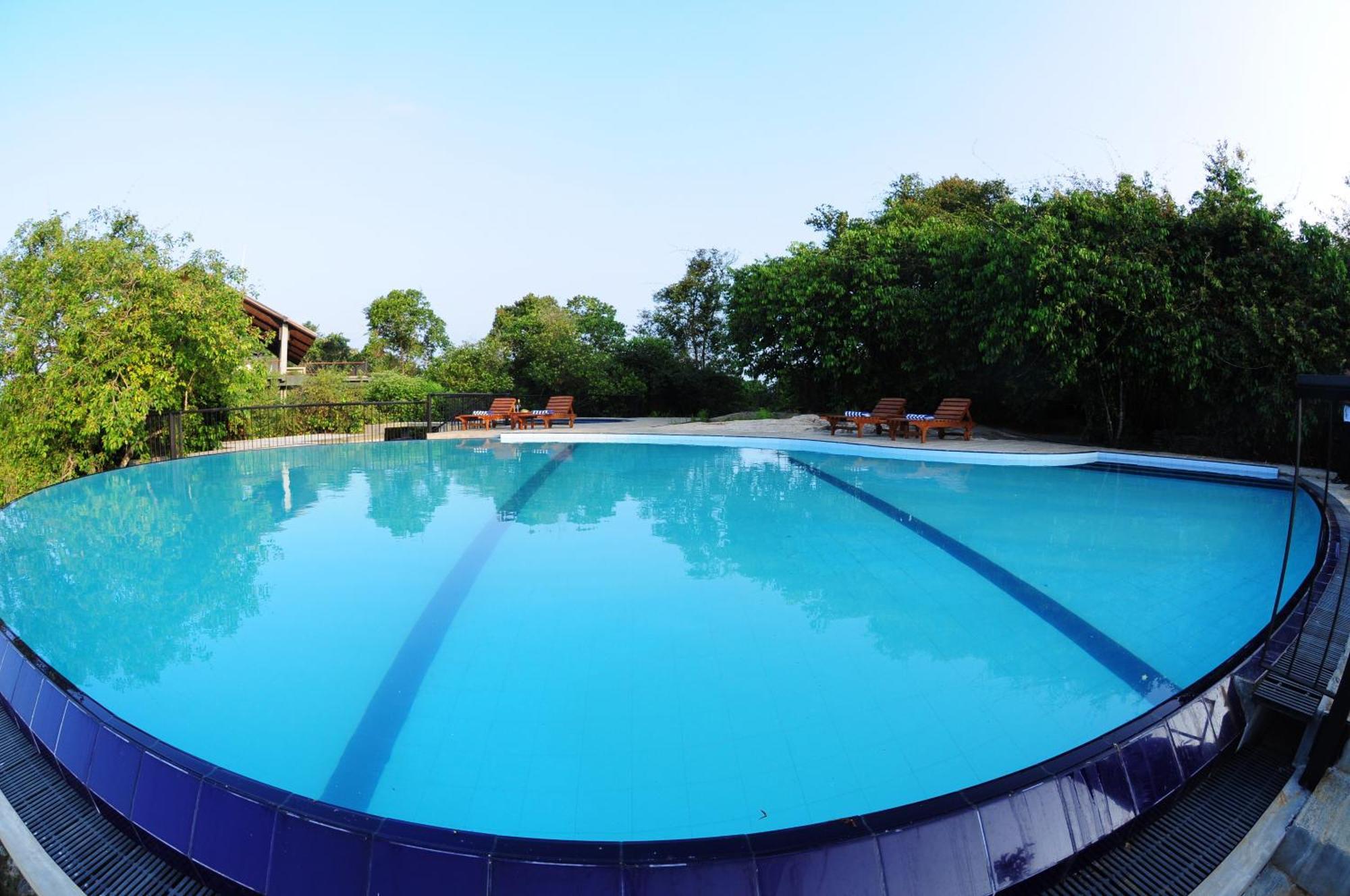 Kithul Kanda The Mountain Resort Padukka Exterior photo
