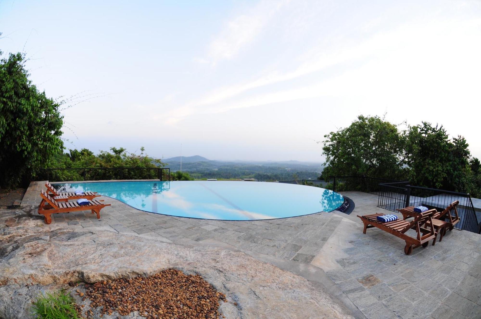 Kithul Kanda The Mountain Resort Padukka Exterior photo