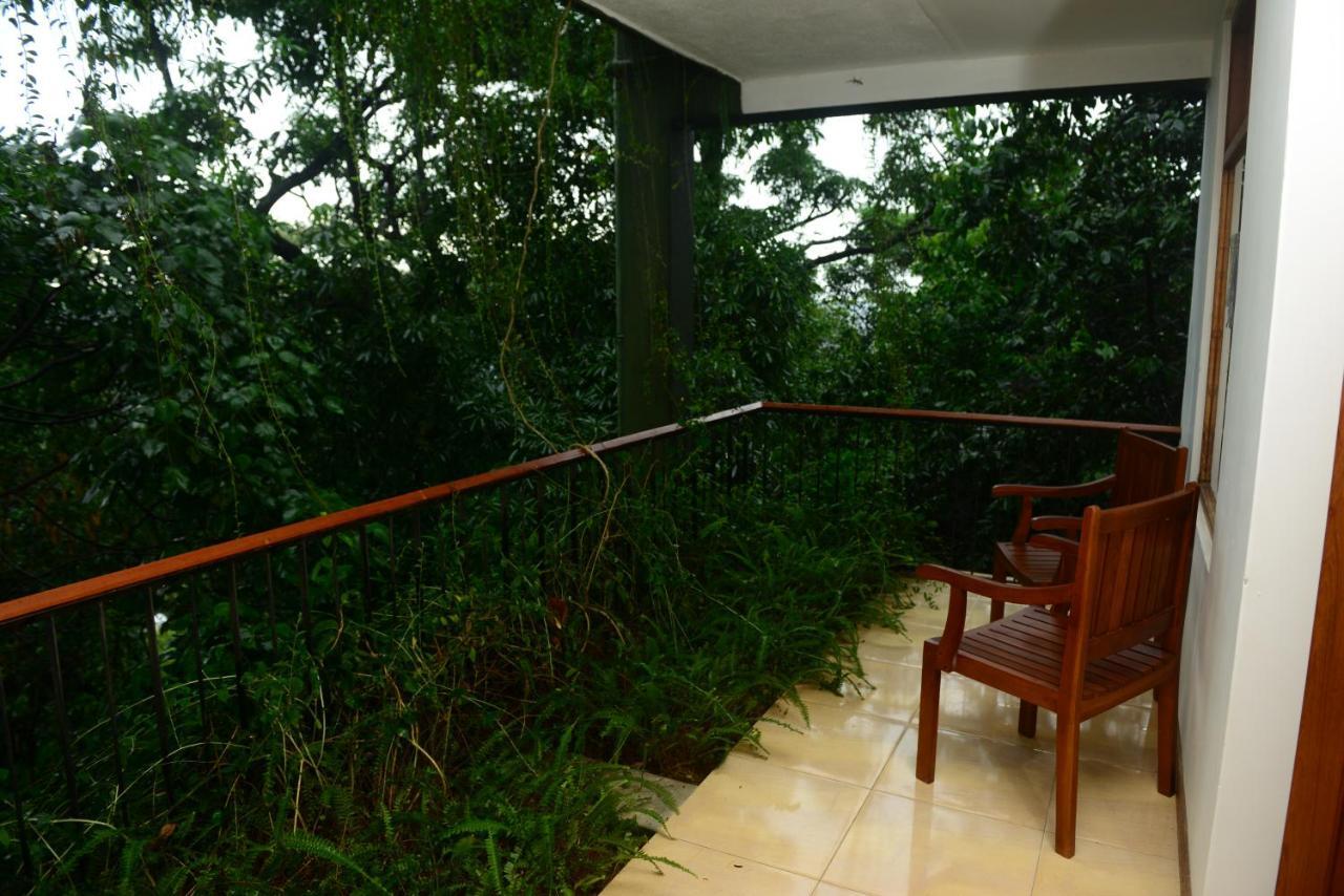 Kithul Kanda The Mountain Resort Padukka Exterior photo