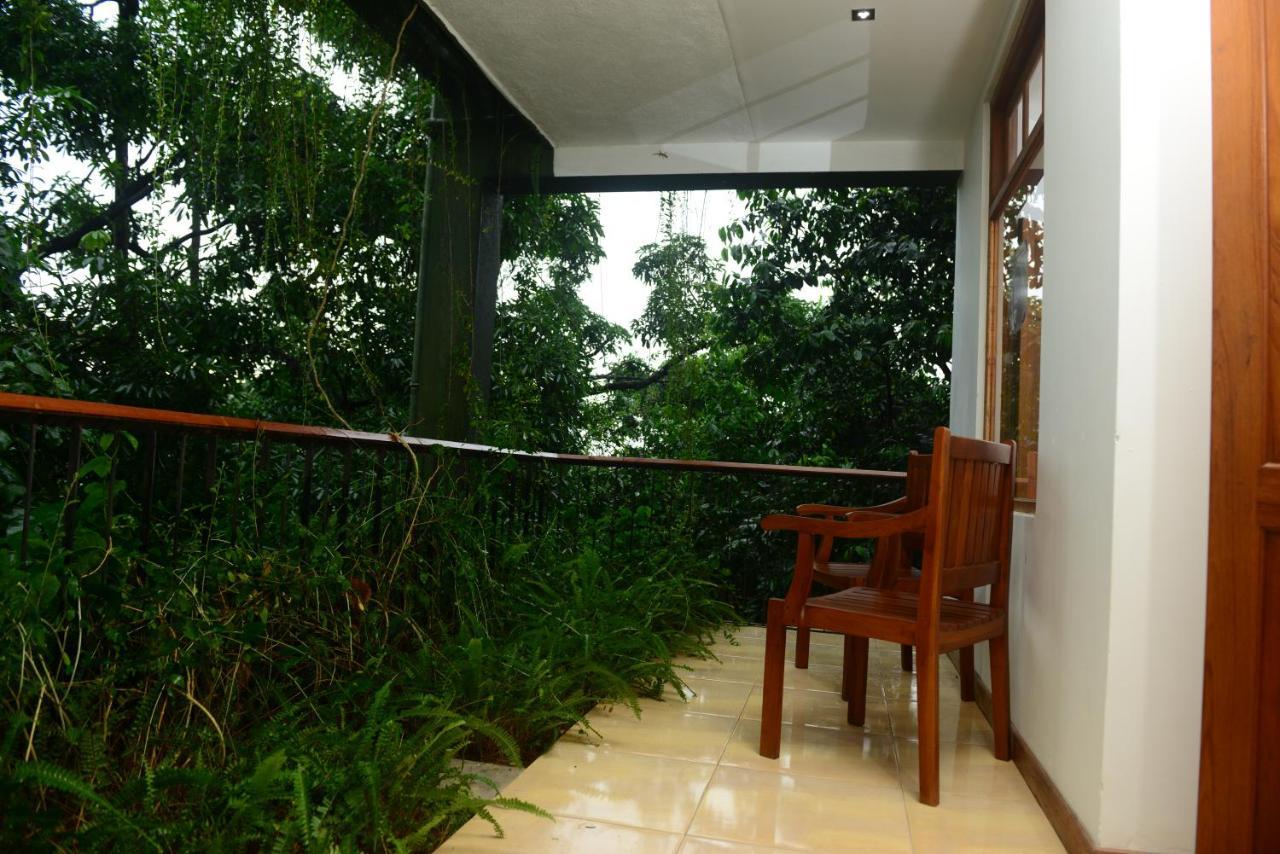 Kithul Kanda The Mountain Resort Padukka Exterior photo
